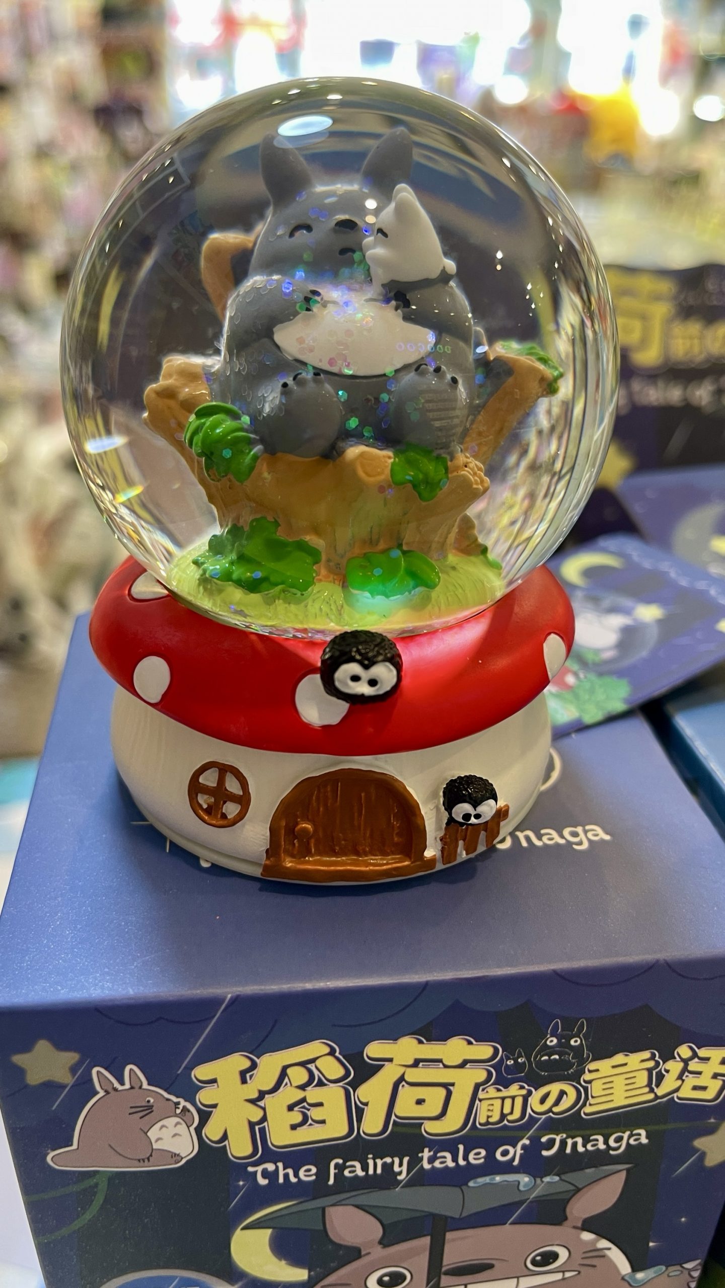 ✨ Glow & Surprise: Totoro Light-Up Snow Globe Blind Box - Image 5