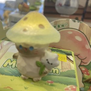 🐝🍄 Bee & Mushroom Cat Light-Up Blind Box – Glowing Forest Adventure Mystery Figure